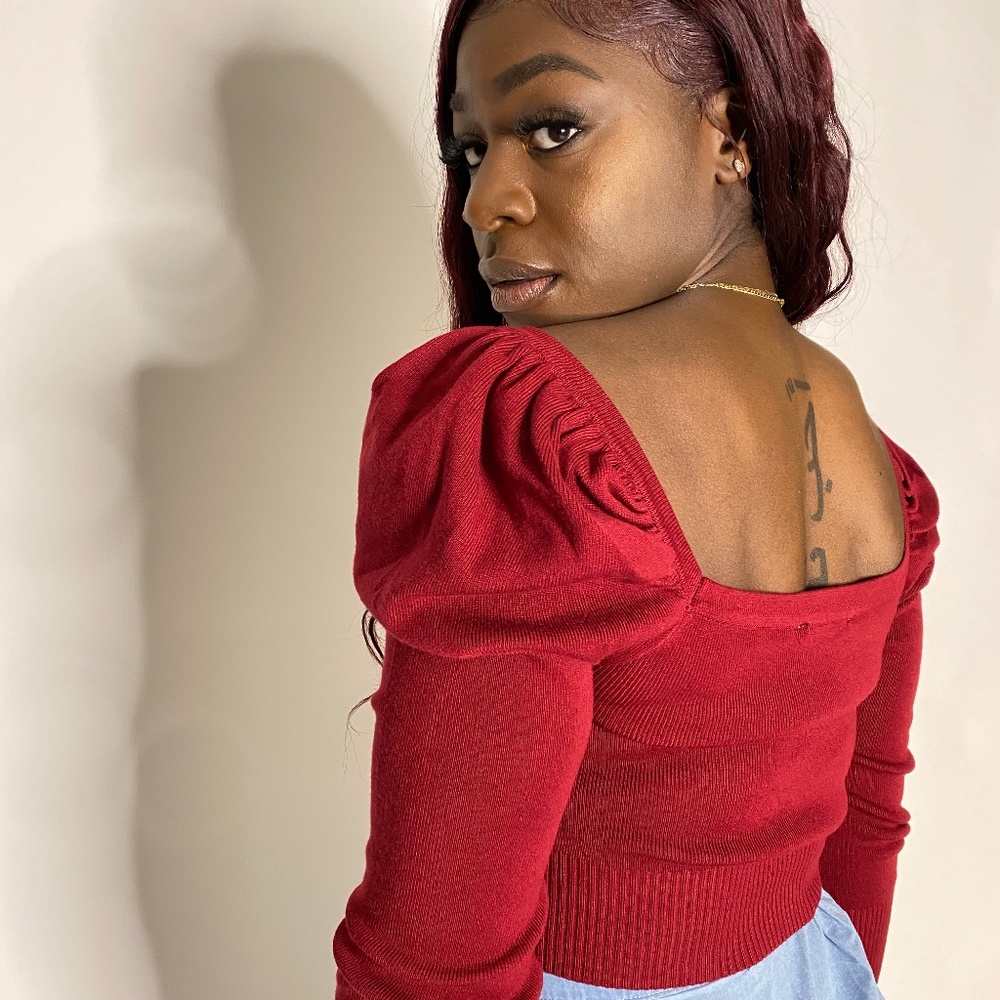 Puff shoulder Cropped Sweater